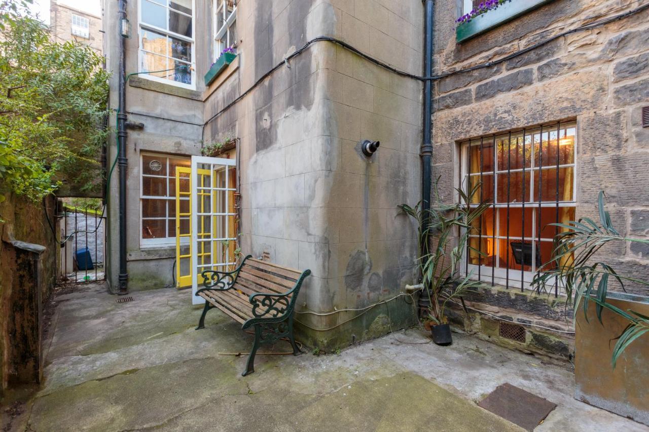 Beautiful Hideout In Center Of Apartment *