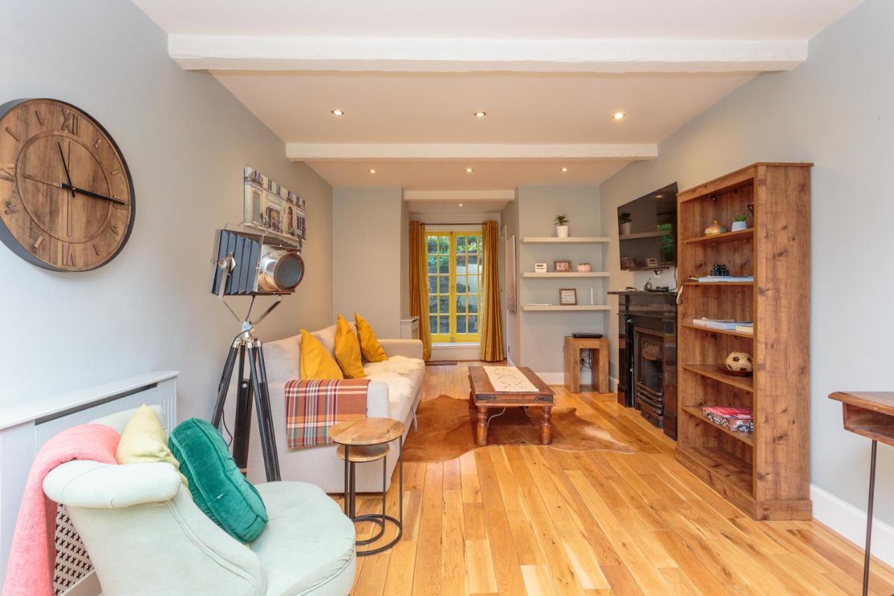 Beautiful Hideout In Center Of Apartment