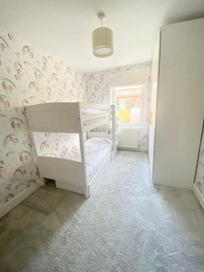 Holiday home Sunny, Stylish 2-bed In Morningside Edinburgh
