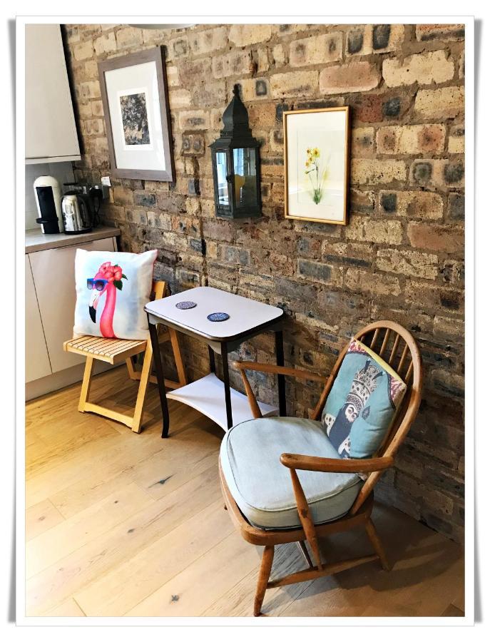Spacious And Modern 2 Bedroom Flat Near The Centre EDI