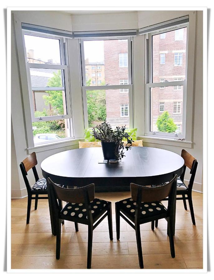 Spacious And Modern 2 Bedroom Flat Near The Centre Apartment