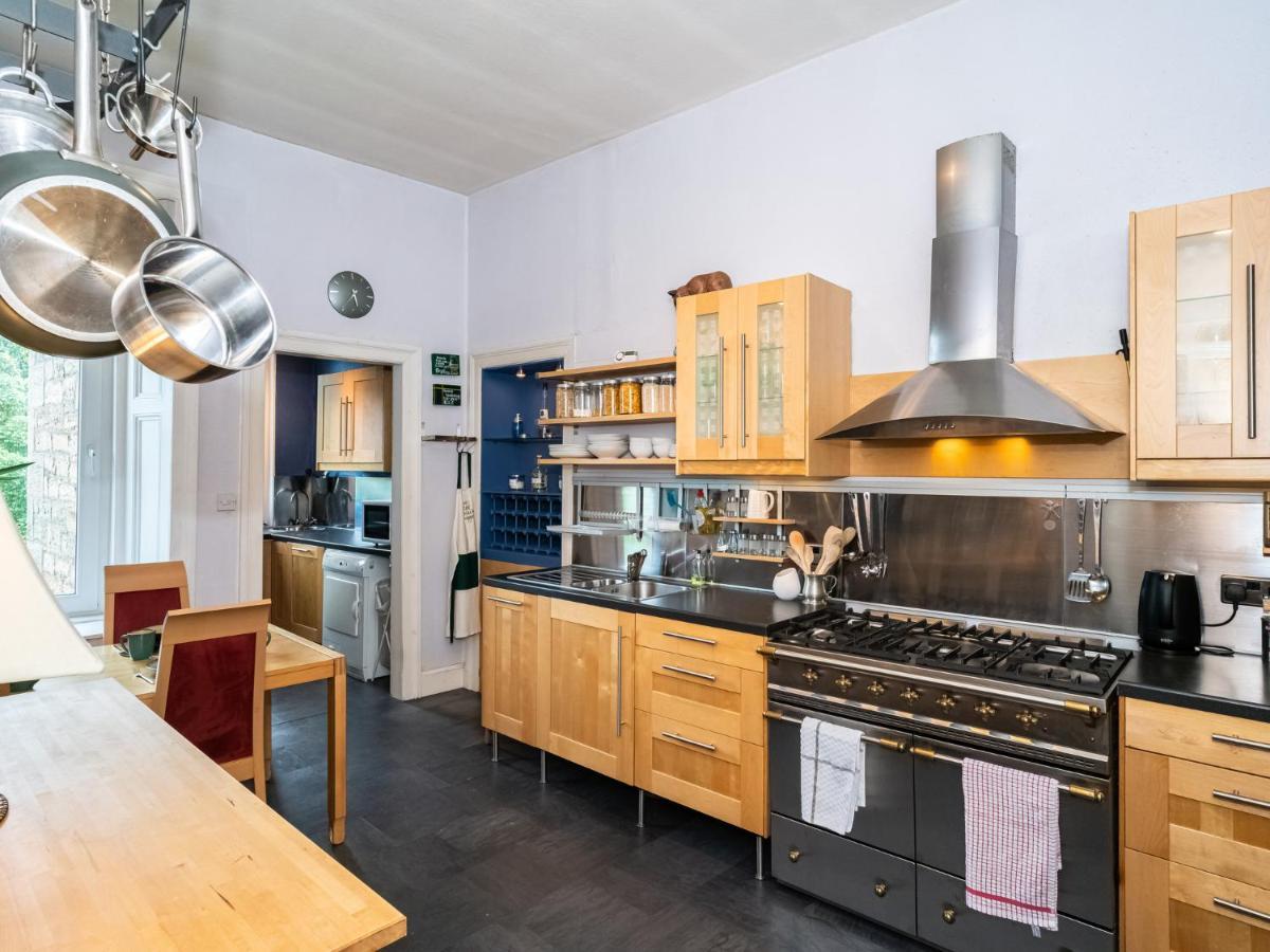Apartment Pass The Keys Quiet 2beds Flat With High Ceilings And Great Views