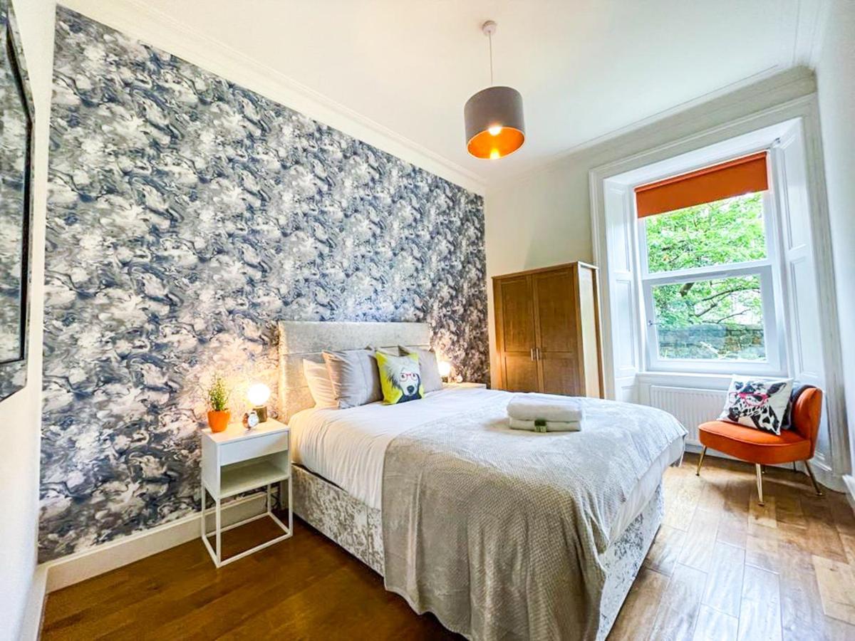Desirable 2 Bed Near Castle EDI