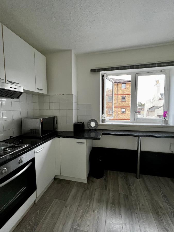 Lovely 2 Bedroom - Centre Apartment EDI