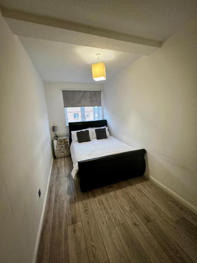 Lovely 2 Bedroom - Centre * EDI