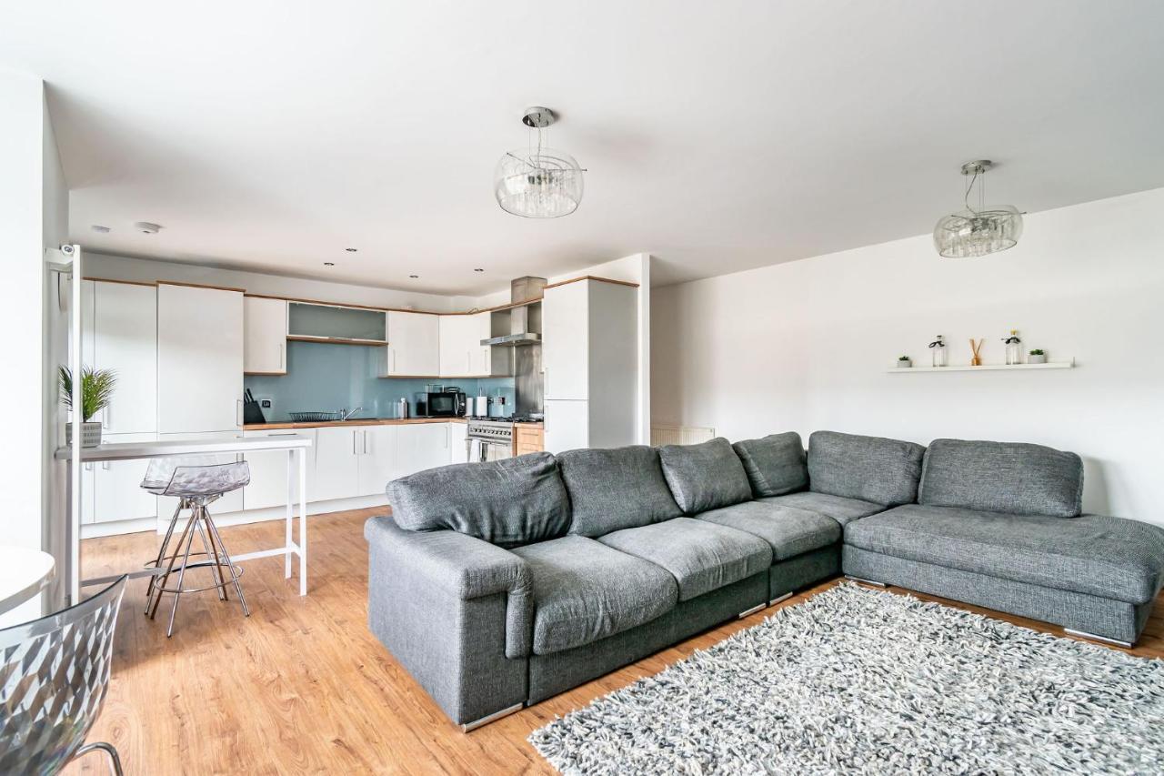 Apartment The Amazing Portland Gardens Beside Ocean Terminal Edinburgh