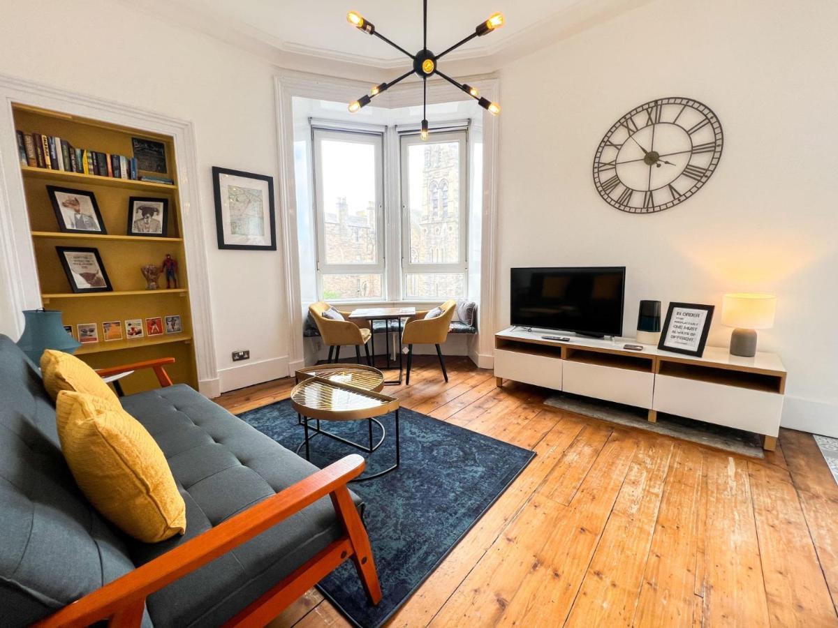 Bohemian 1br Flat In Abbeyhill * Edinburgh