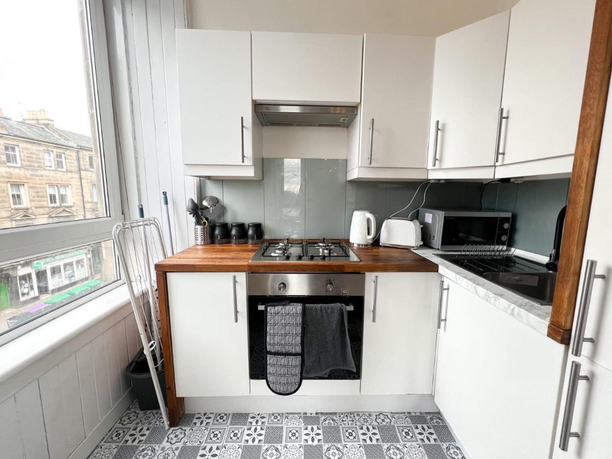 Bohemian 1br Flat In Abbeyhill *
