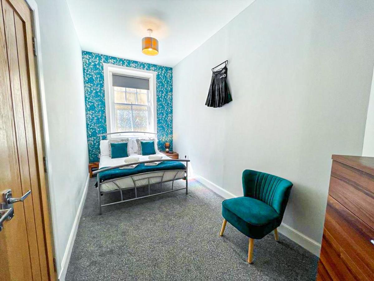 Stunning 2 Bed Nr The Royal Mile & The Castle * EDI