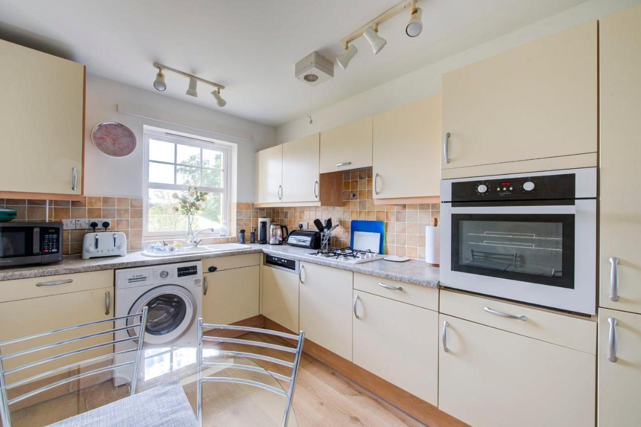 Guestready - Charming Flat With Free Parking *