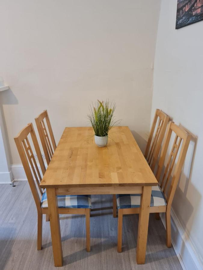 Apex Cathcart Place * EDI