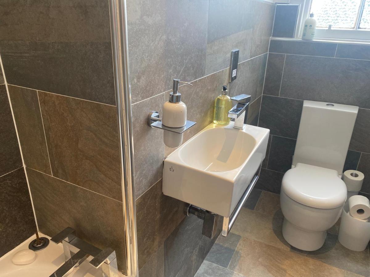 Apartment Lovely Main Door 2 Bed EDI