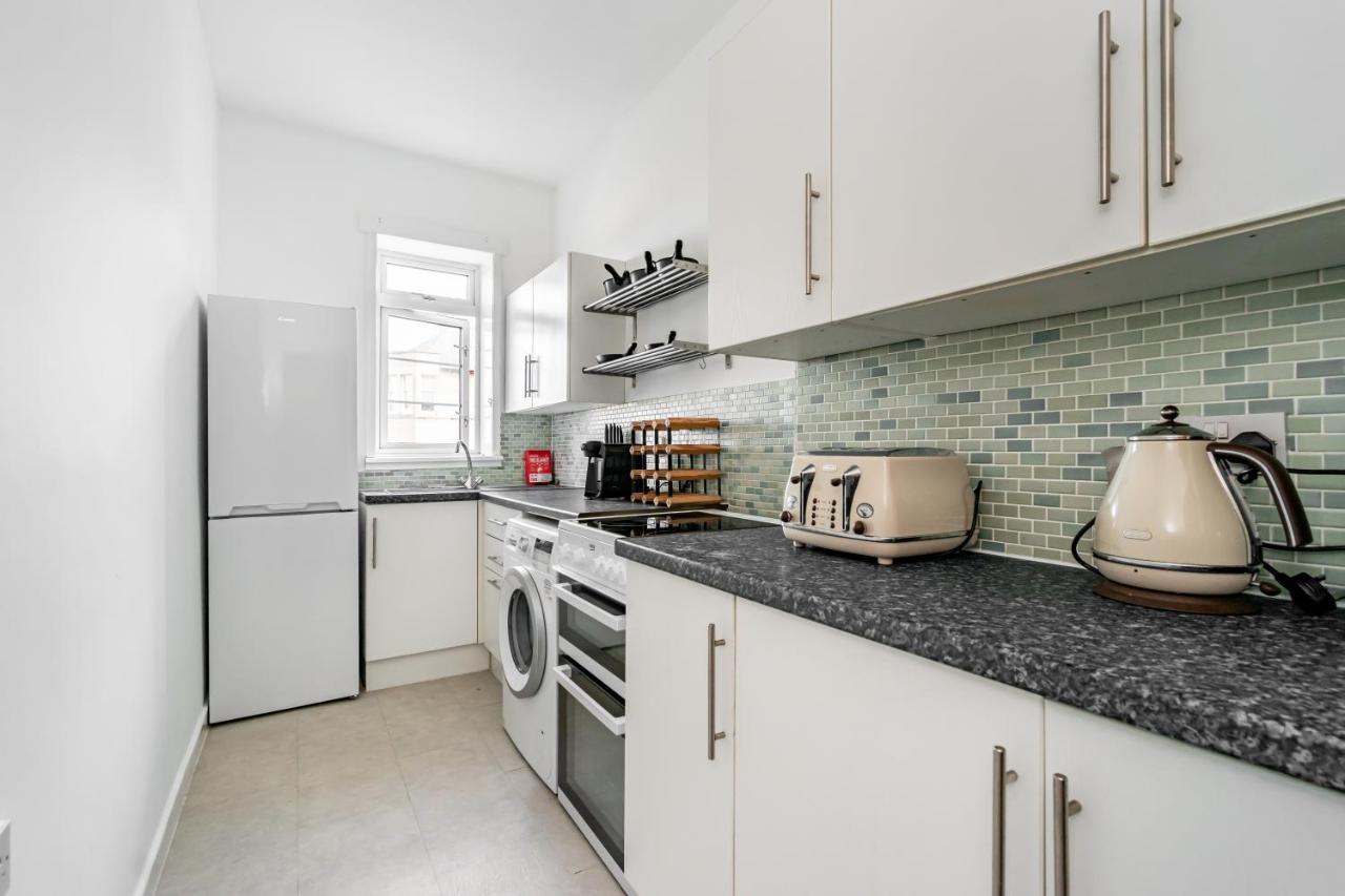 The Amazing Learmonth Court Near Stockbridge 3 Bedrooms Édimbourg