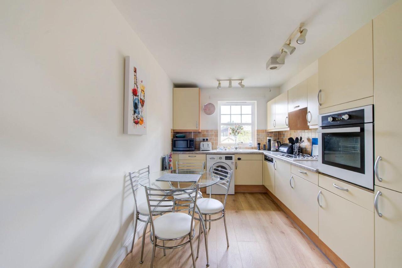 Guestready - Charming Flat With Free Parking *