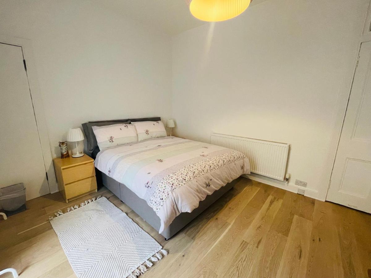 Appartement Ground Floor 1 Bedroom Flat In The Centre *
