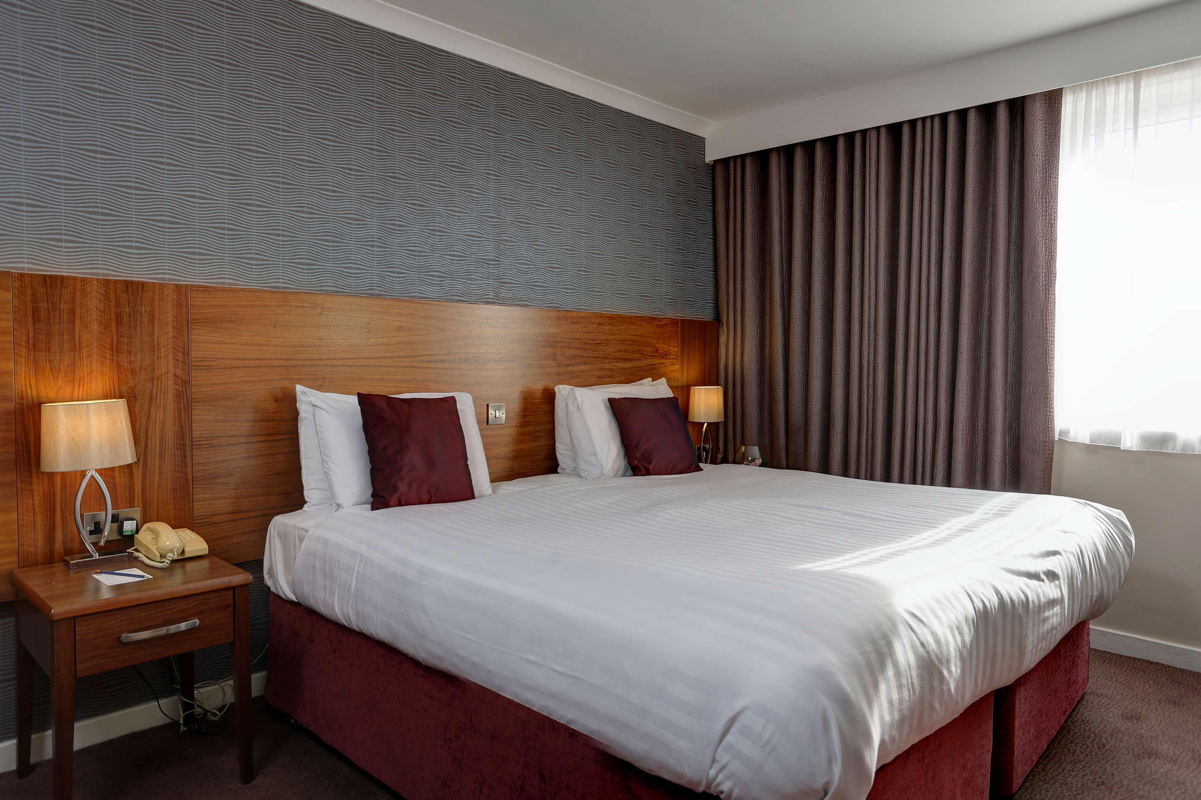 Hotel Western Kings Manor 3*