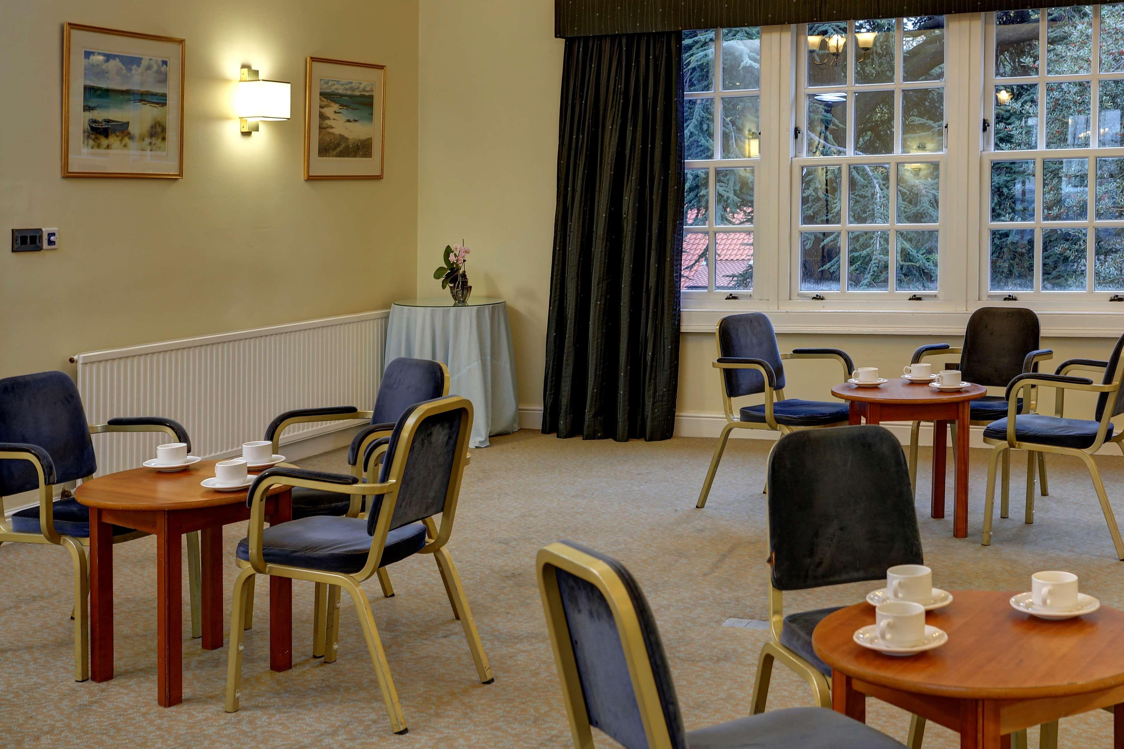 Western Kings Manor 3*