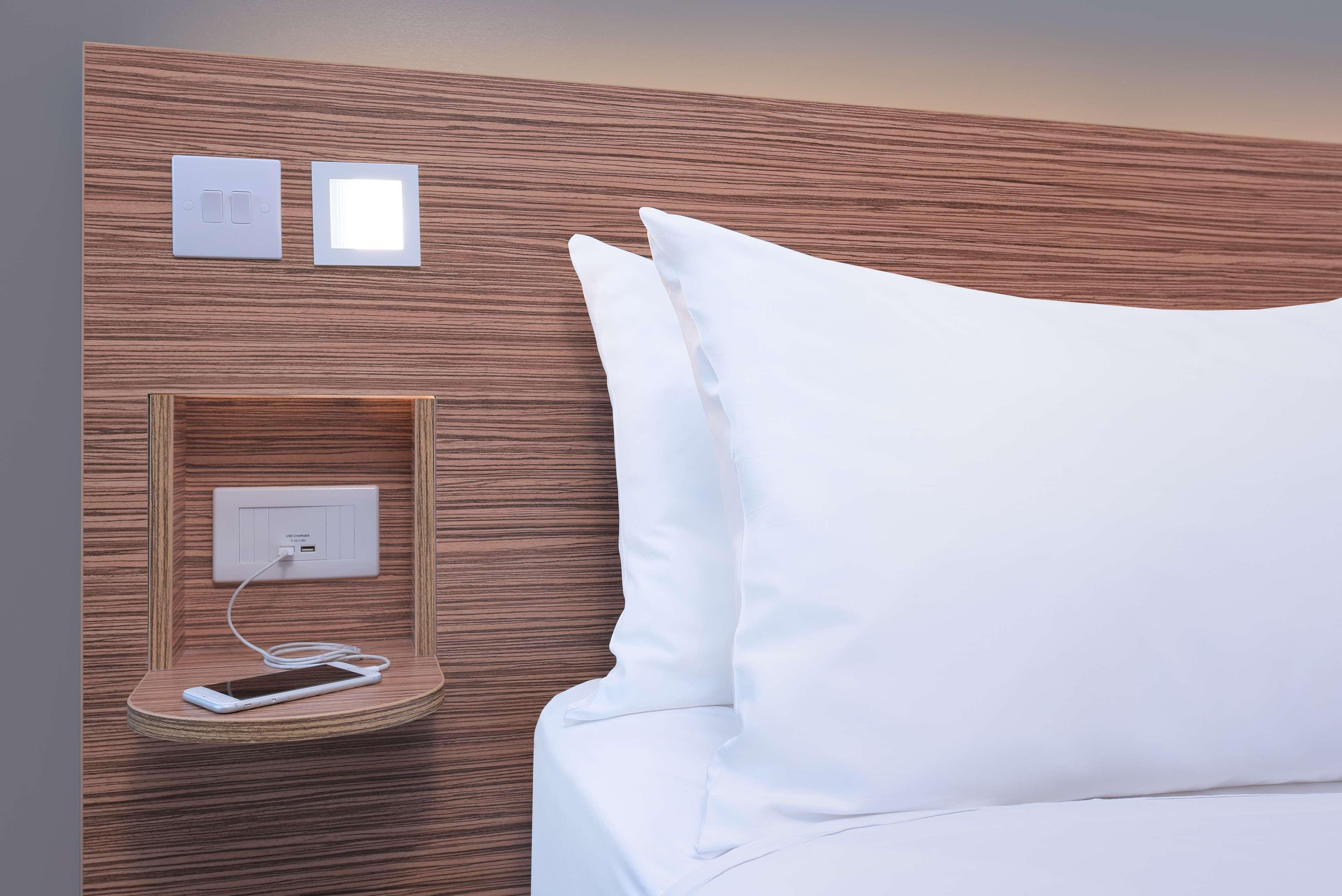 Hotel Travelodge Central 3*