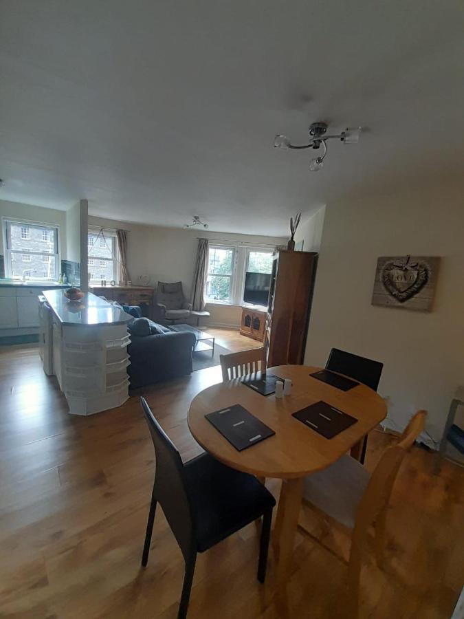Apartment 3 Bedrooms Flat In Central Old Town , Grassmarket Heart Of Flat Sleeps 6 , Eh1 *