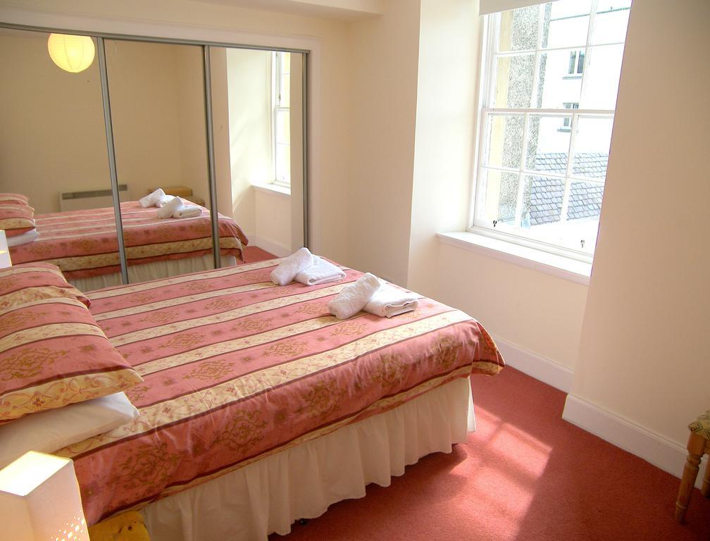 Royal Mile, - 2 Bedroom Appartement