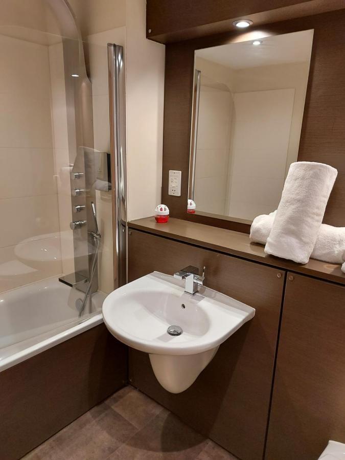 One Bedroom *