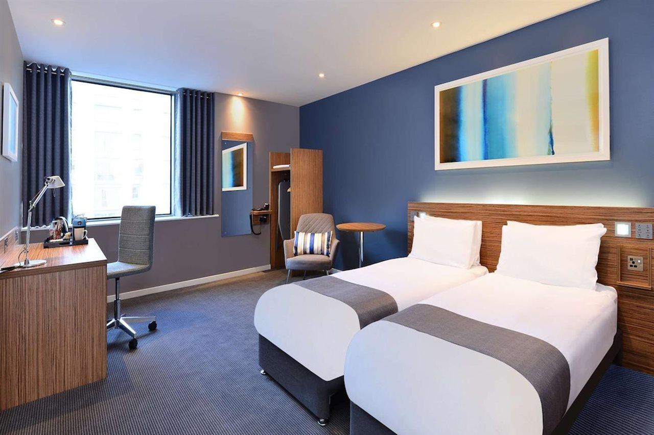 Travelodge Central Hotel 3*