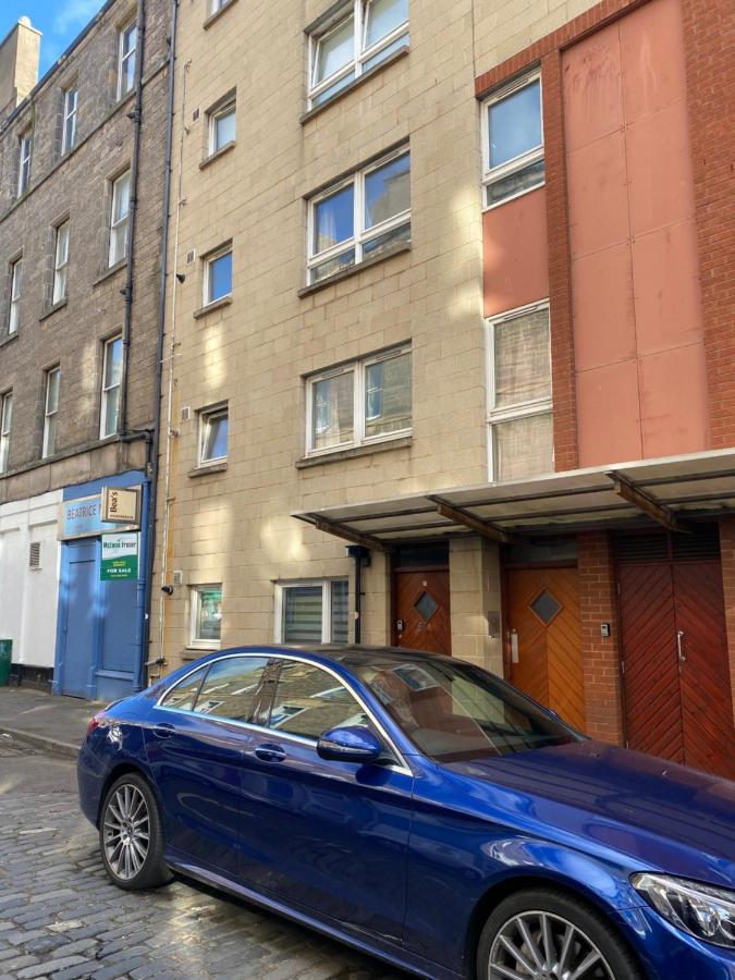 Private Main Door Lovely 2 Bedroom *