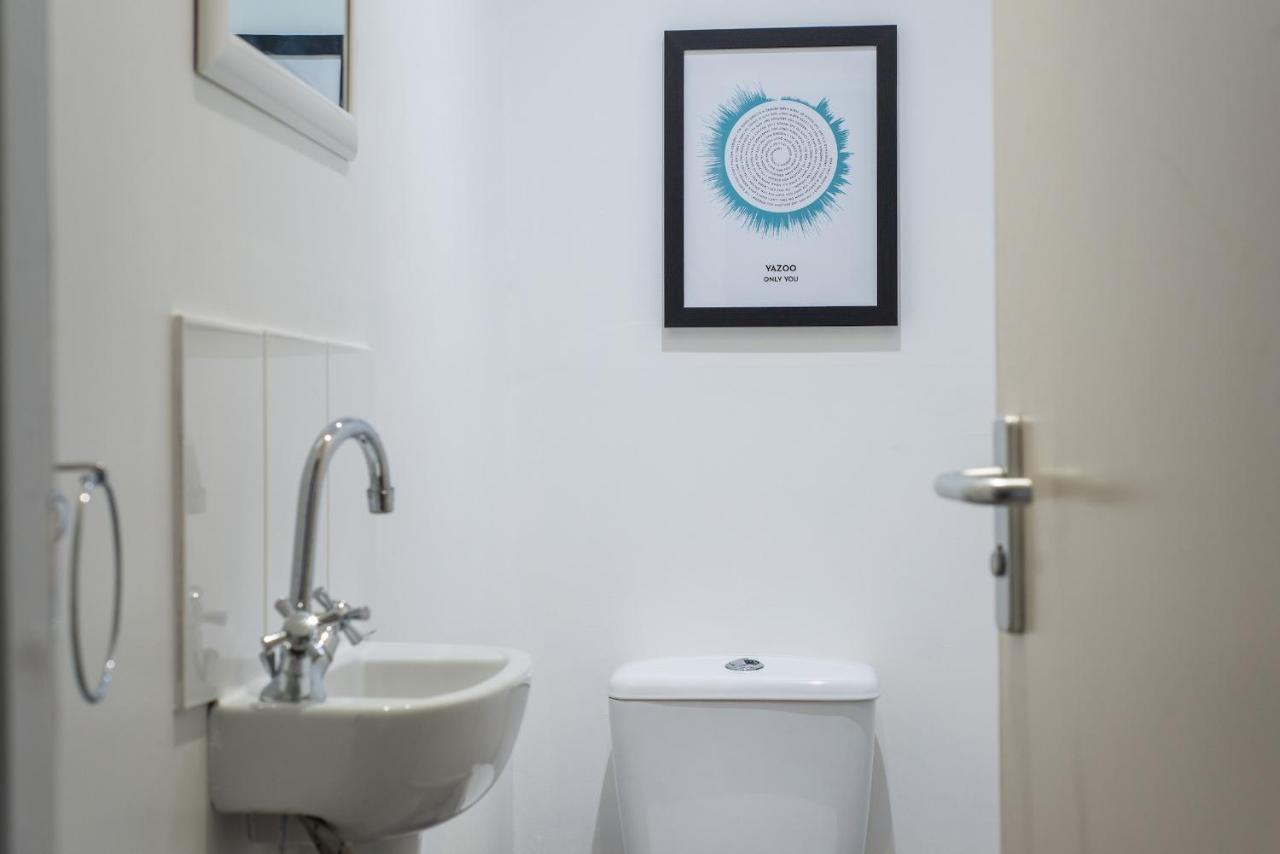 Downtown And 1 Bed In Edinburgh
