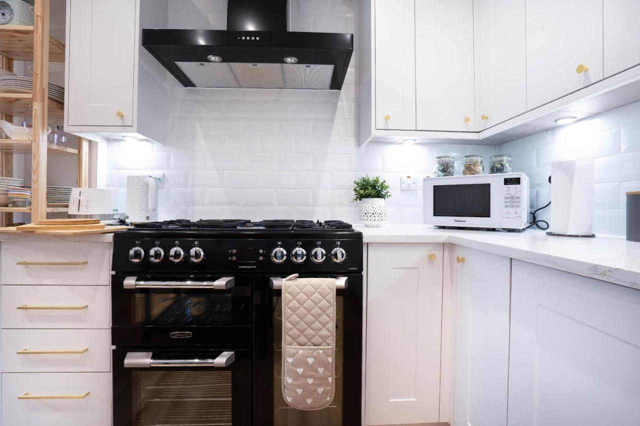 Meadowbank 3-bed Edinburgh