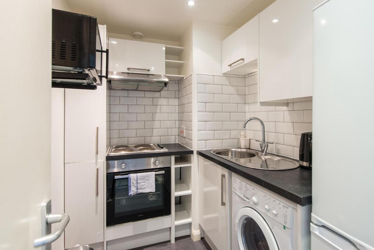 Downtown And 1 Bed In Edinburgh
