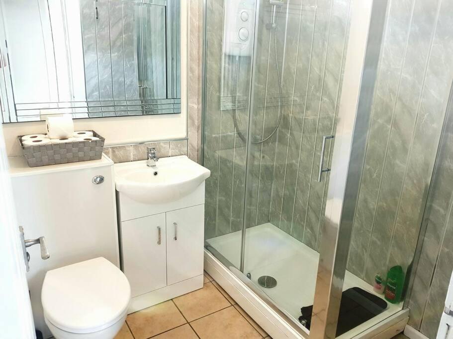 Cosy 2-bedroom House In Leith