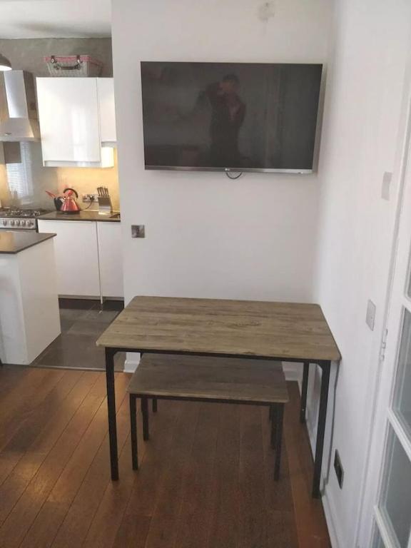 And Apartment *