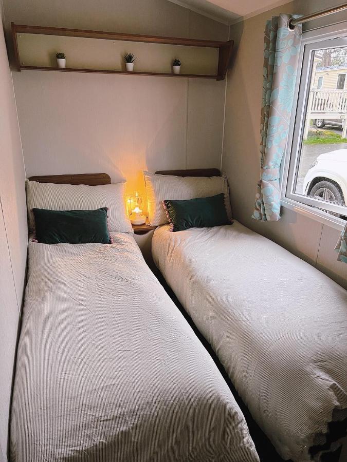Lovely 3 Bedroom In Seton Wi-fi Xbox Campsite