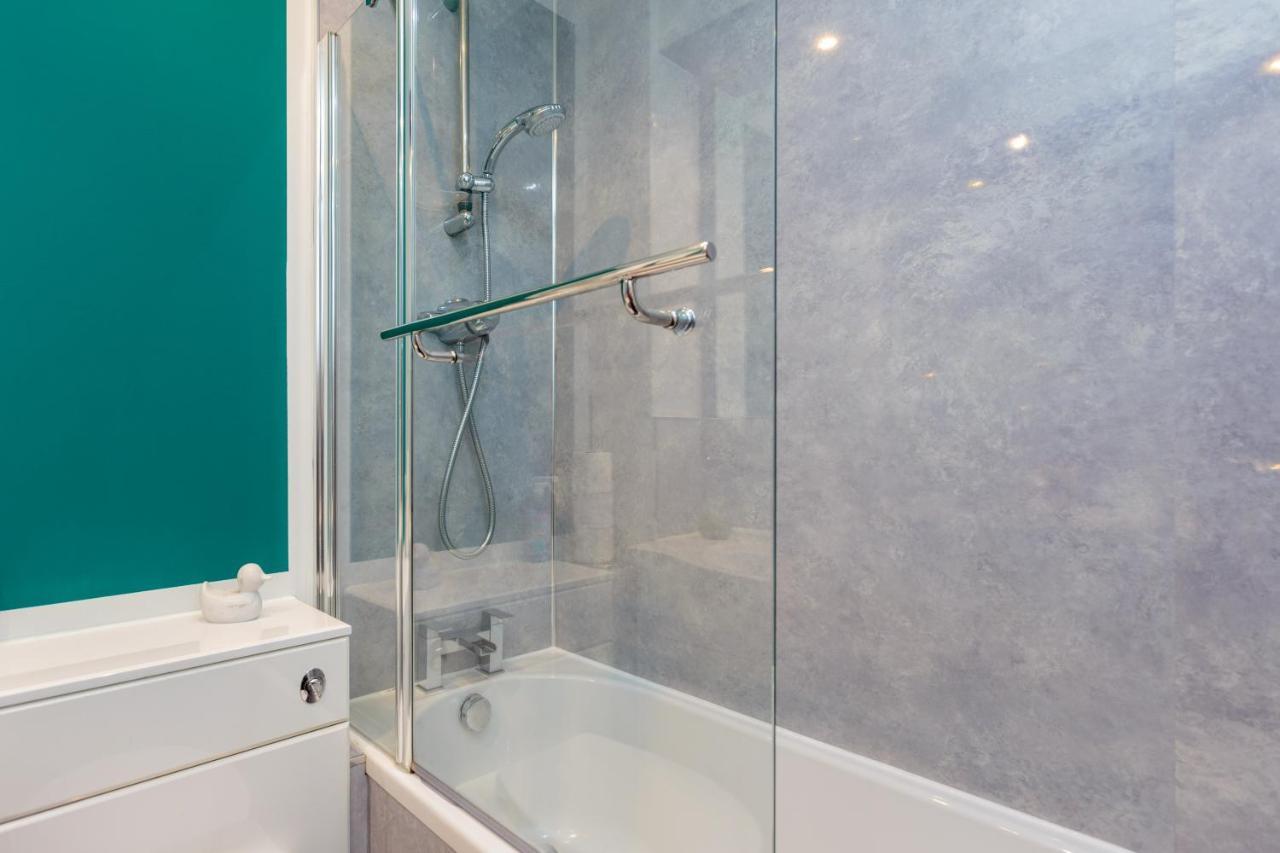 Stylish 2 Bedroom In