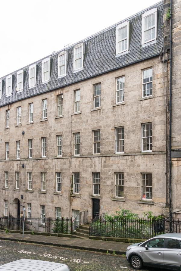 Bright And Modern 2 Bed Edinburgh