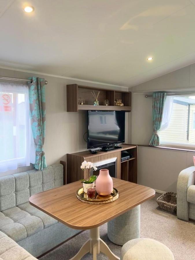 Lovely 3 Bedroom In Seton Wi-fi Xbox *
