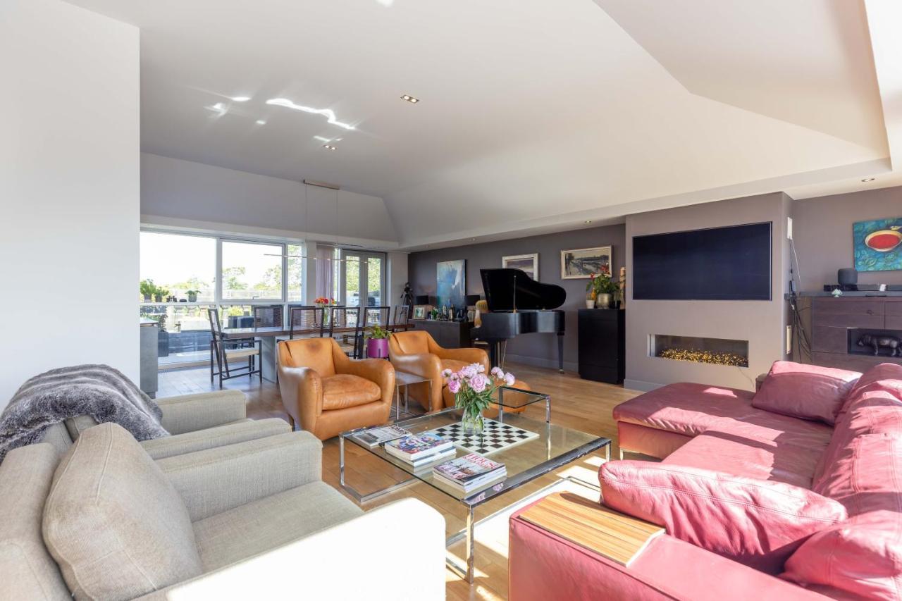 Joivy Beautiful Penthouse With Terrace & Jacuzzi