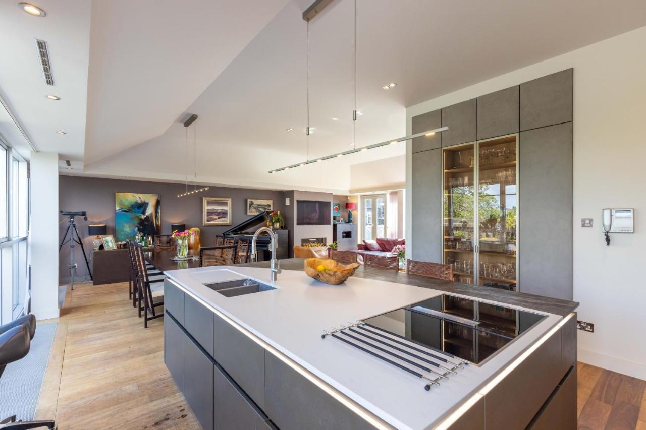 Joivy Beautiful Penthouse With Terrace & Jacuzzi