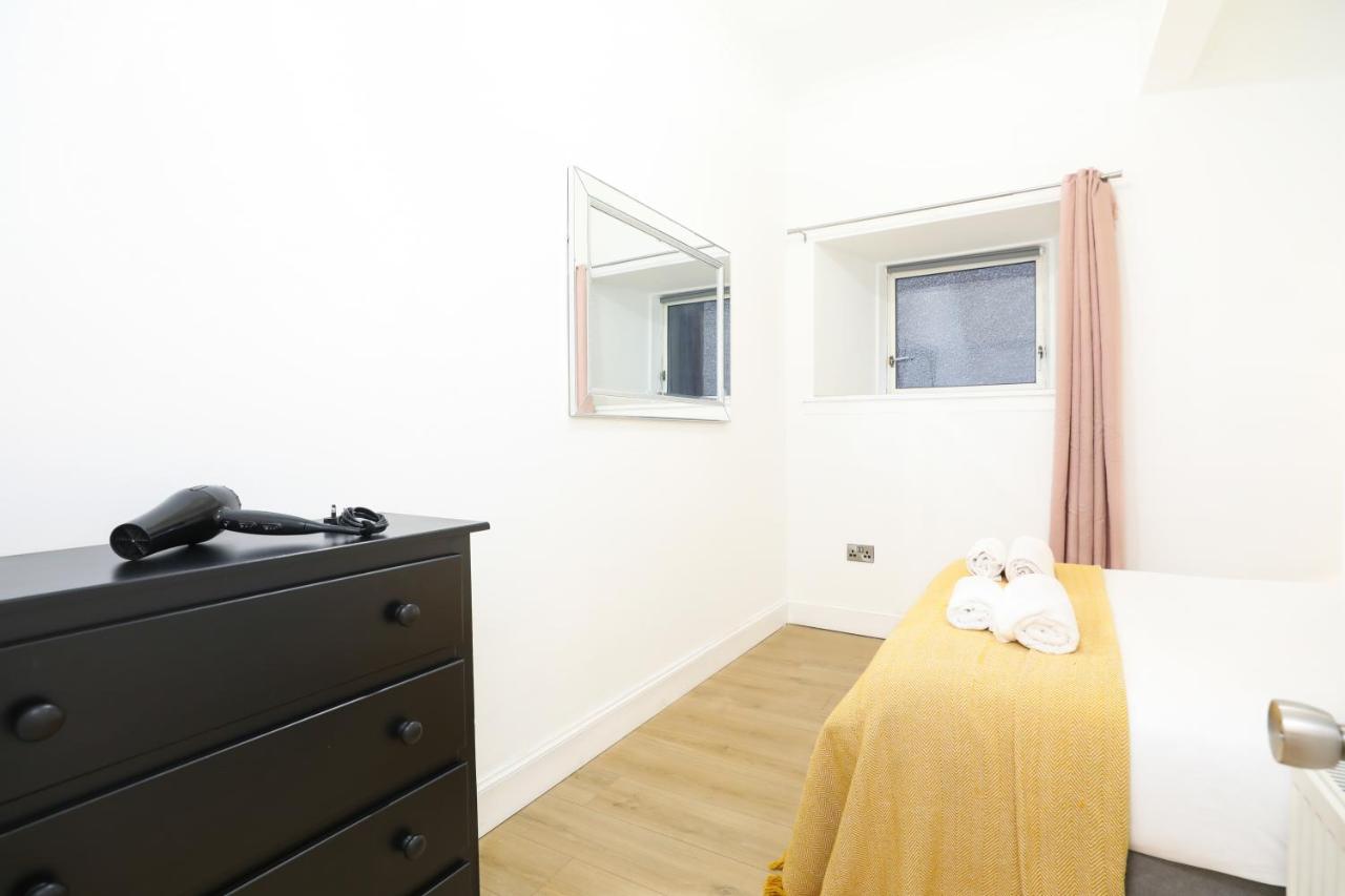 Stunning Modern 3 Bedroom