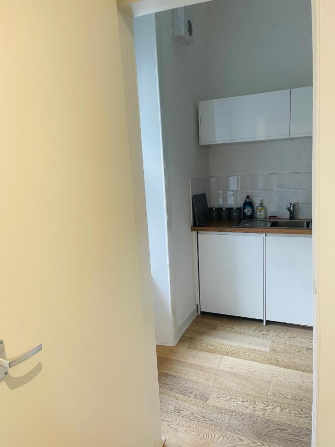 Ground Floor 1 Bedroom Flat In The Centre Appartement *