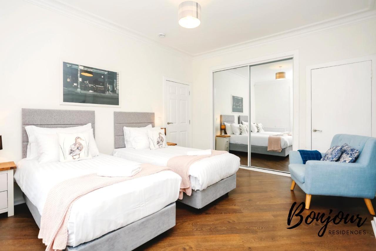 Bright New Town 2br-1ba, 1 Min To George St By Bonjour Residences Apartment *