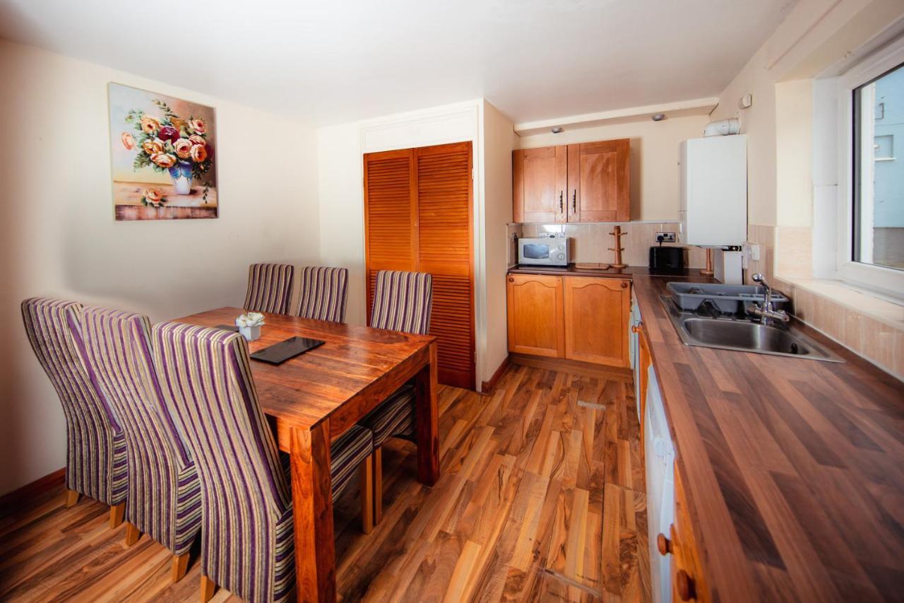 Fab Arthur Seat Views, Old Town Apartment *