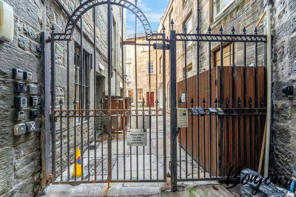Spacious 2br-1ba - Grassmarket - Free Parking By Bonjour Residences