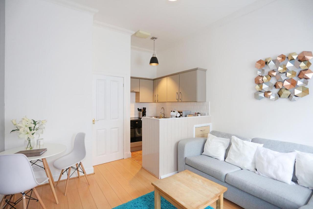 Apartment Dalmeny Street *