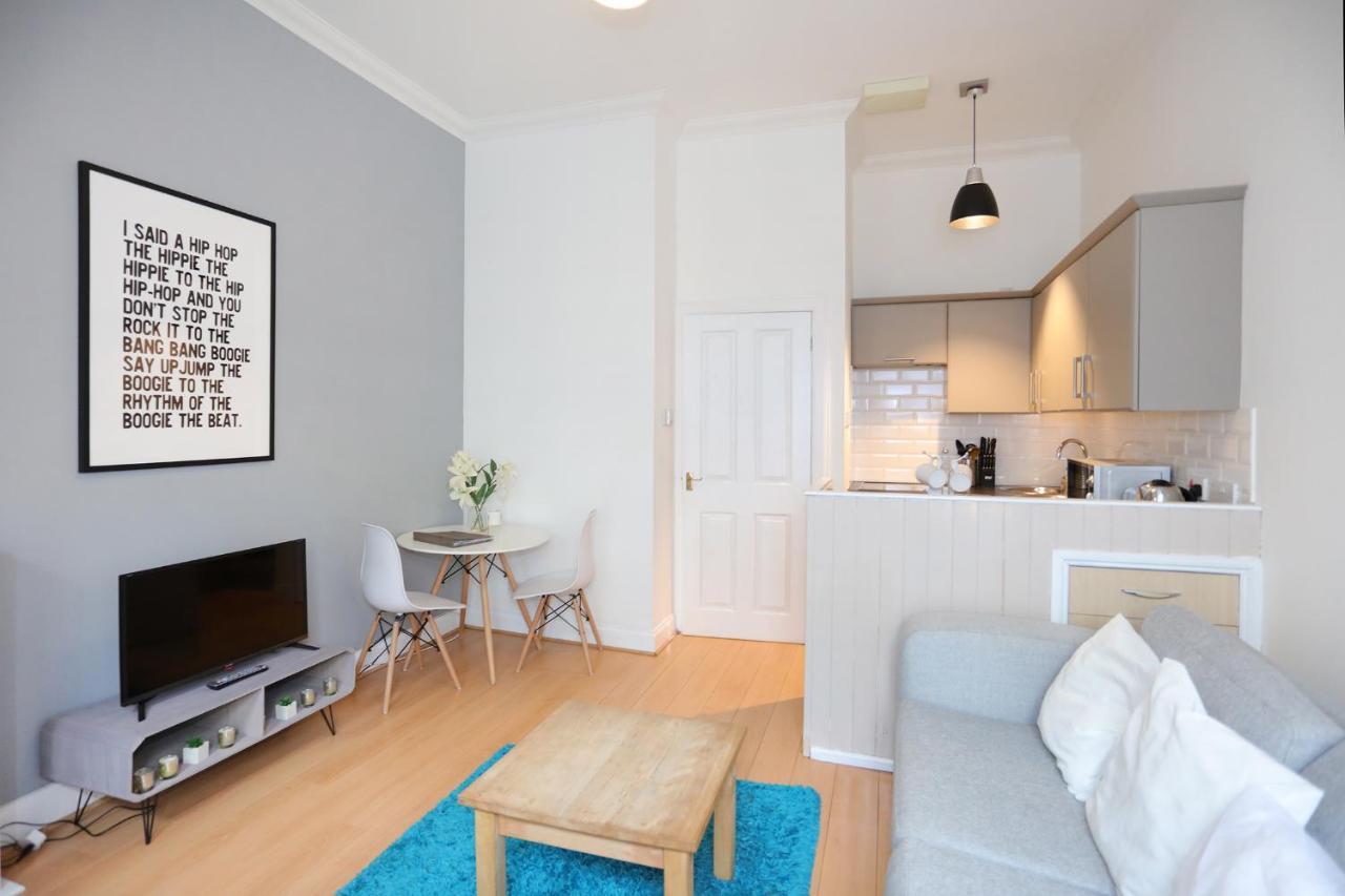 Dalmeny Street Apartment