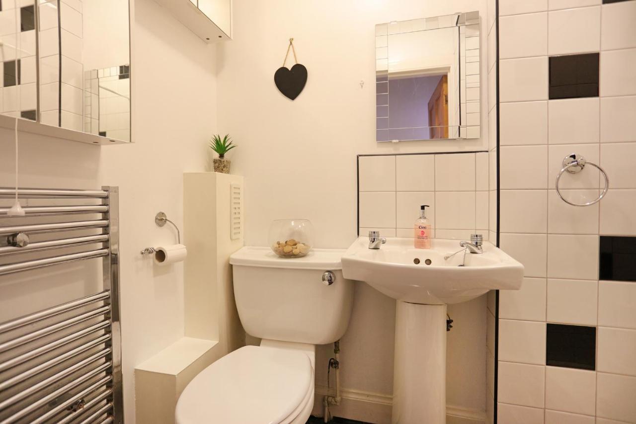 Dalmeny Street Apartment