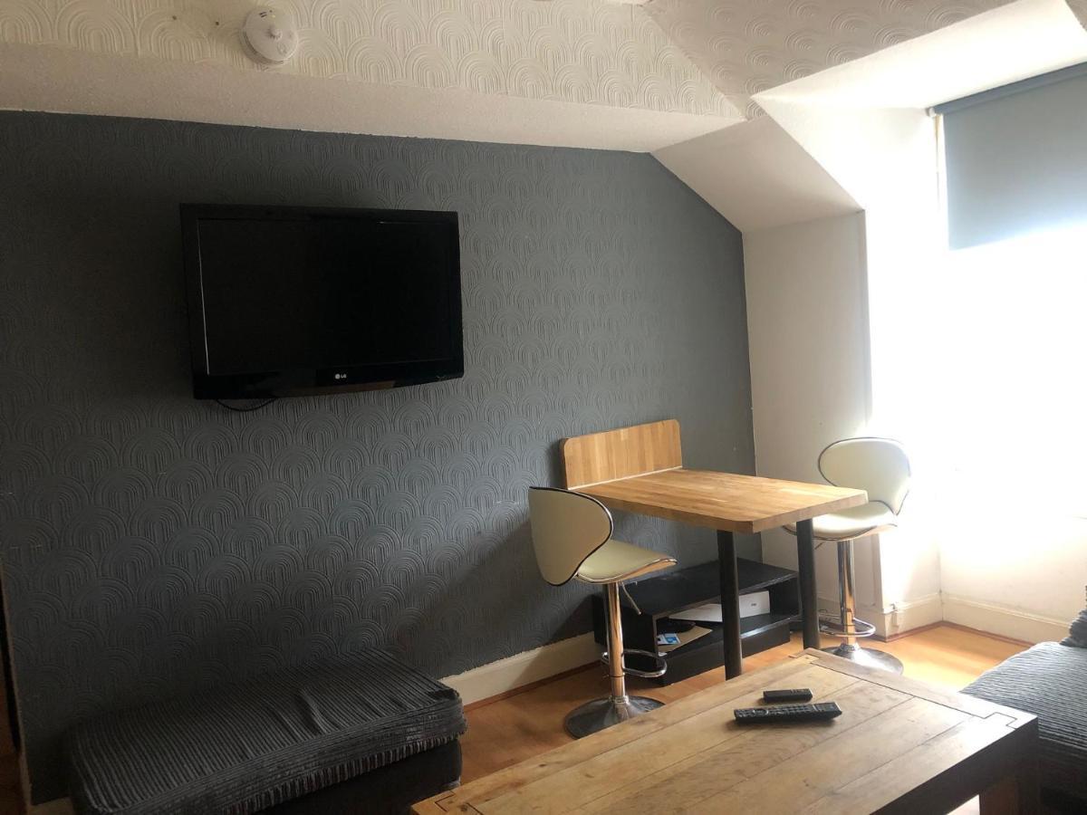 Cozy Old Town In Nicolson Street Apartment