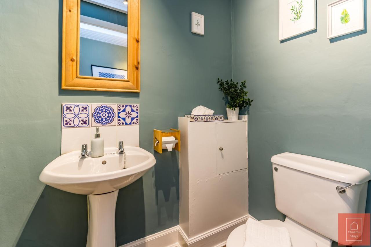Cheerful Stays: Spacious Flat In Vibrant Leith *