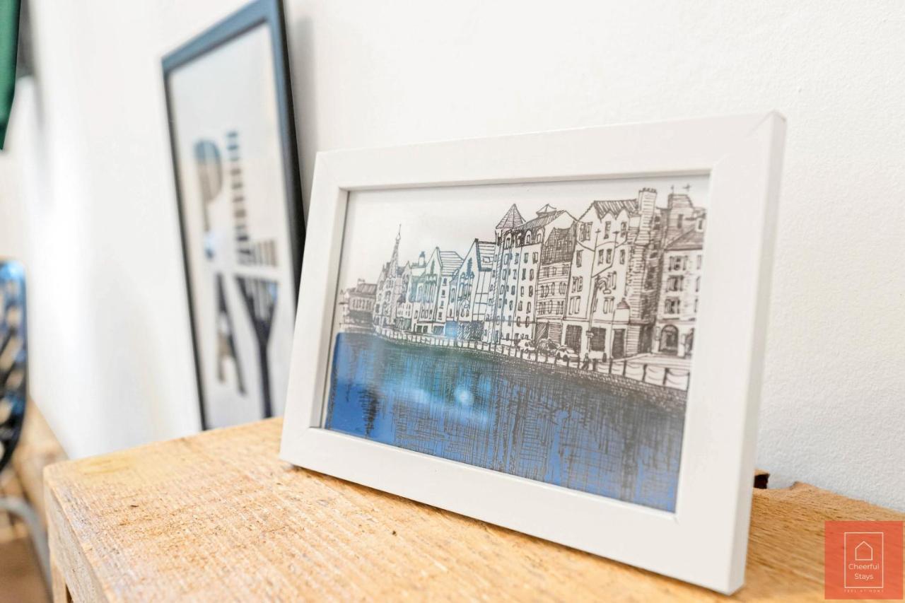 Cheerful Stays: Spacious Flat In Vibrant Leith *