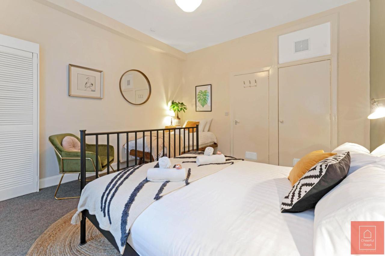 Cheerful Stays: Spacious Flat In Vibrant Leith *